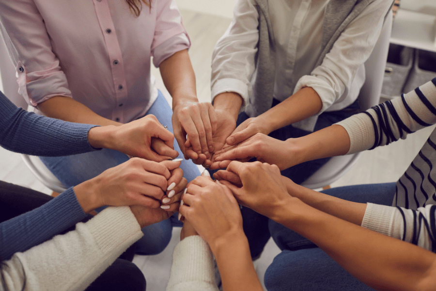 A group therapy session managing bipolar disorder